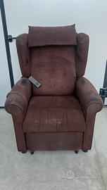 Poltrona elettrica disabili con telecomando