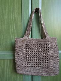 Borsa in rafia grigio lucido 