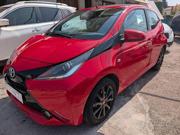 TOYOTA Aygo 1.0 VVT-i 69 CV 5 porte x-wave tetto