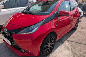 TOYOTA Aygo 1.0 VVT-i 69 CV 5 porte x-wave tetto
