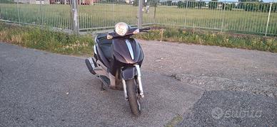 Moto beverly