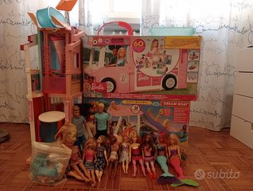12 Barbie + Casa + Camper + Barca