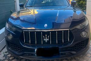 Maserati  levante