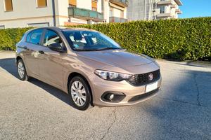 Fiat Tipo 1.4 benzina berlina per neopatentati 