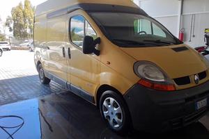 Renault Trafic T27 2.0 dCi 135 cv