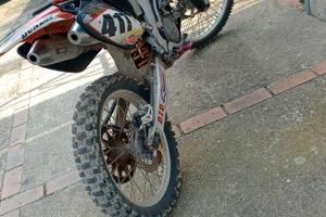 CRF 250 R
