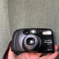 Yashica Zoomate 70 funzionante