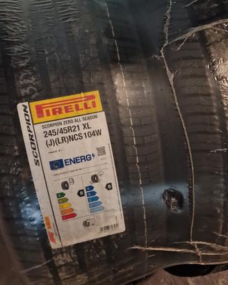 pneumatici Pirelli Scorpion 245/45 R21 104W