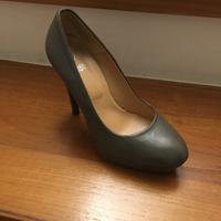 Scarpe n.38 colore grigio