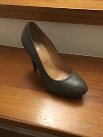 Scarpe n.38 colore grigio