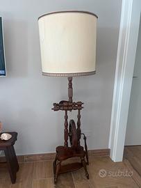 Lampada con piantana