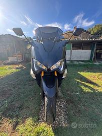 Yamaha T Max 530 - 2017