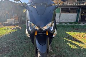 Yamaha T Max 530 - 2017