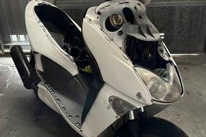 Aprilia leonardo 250 da sistemare completo