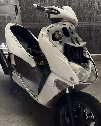 Aprilia leonardo 250 da sistemare completo