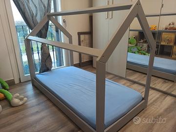 letto montessoriano in legno