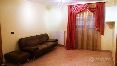 Appartamento trivani arredato con posto auto