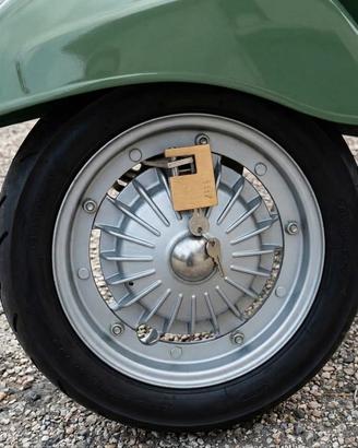 Blocca Ruota Vespa