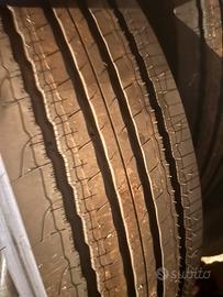 Gomme 315 80 22.5 Nuove Michelin