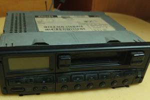 Stereo vintage per auto d'epoca. 