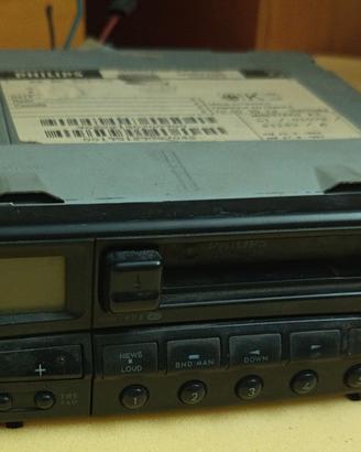 Stereo vintage per auto d'epoca. 