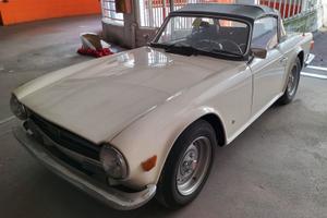 TRIUMPH TR 6 P1