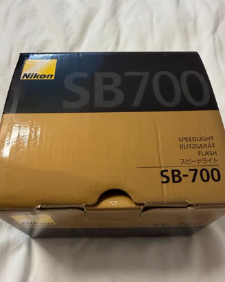 Nikon SB-700