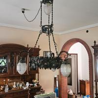 lampadario in ferro battuto  stile liberty