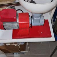 Passa pomodori elettrico