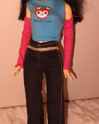 Bambola Barbie con capelli colorati
