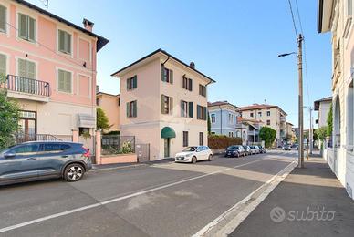 3 LOCALI A BRESCIA