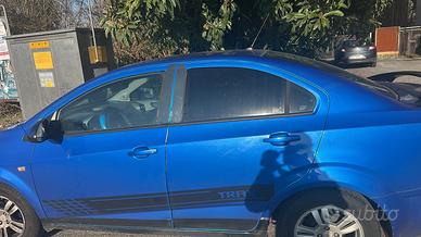 Chevrolet avevo 2012