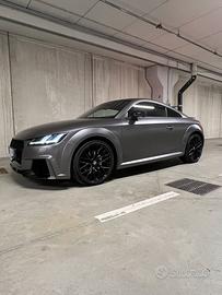 Audi TT quattro 2.0tfsi