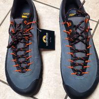 Scarpa la sportiva 44 TX4