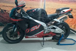 Aprilia RSV 1000