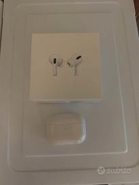 Apple AirPods Pro (Gen 1)
