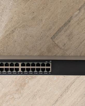 Switch Cisco SF300-24 24 porte – rack 19” – funzio