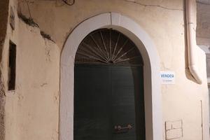 Privato Fitta-Vende locale 170 mq.Sasso Barisano