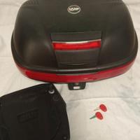 Bauletto GIVI monolock con piastra e schienalino 