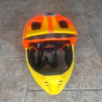 Casco mtb ebduro con mentoniera staccabile