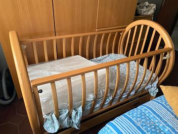 Culla in legno massello