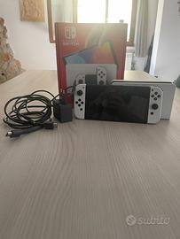 Nintendo Switch OLED + Pokemon Violetto