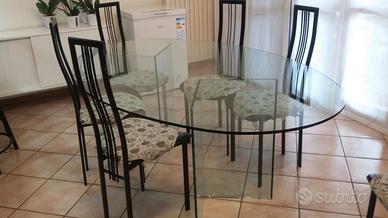 tavolo in vetro ovale sala pranzo