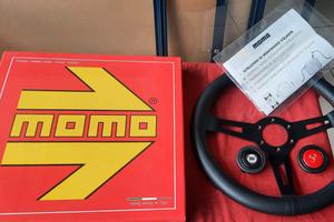 Volante Momo diametro 35