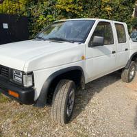 Nissan Pick-Up Double CAB 4x4 2.5D