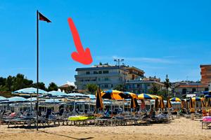 1 FILA MARE 12/07-19/07 posti 8 e SERV.SPIAGGIA