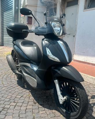 Piaggio Beverly 300 i.e. 2016