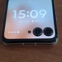 Motorola Razr 50 in garanzia 