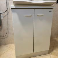 Lavatoio con vasca e mobile Montegrappa