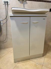 Lavatoio con vasca e mobile Montegrappa